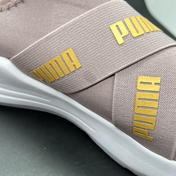 Puma Wired Run Slip On Violet w/ Gold Detail Sneakers 382299-05, Women’s size 9 - Picture 6 of 13